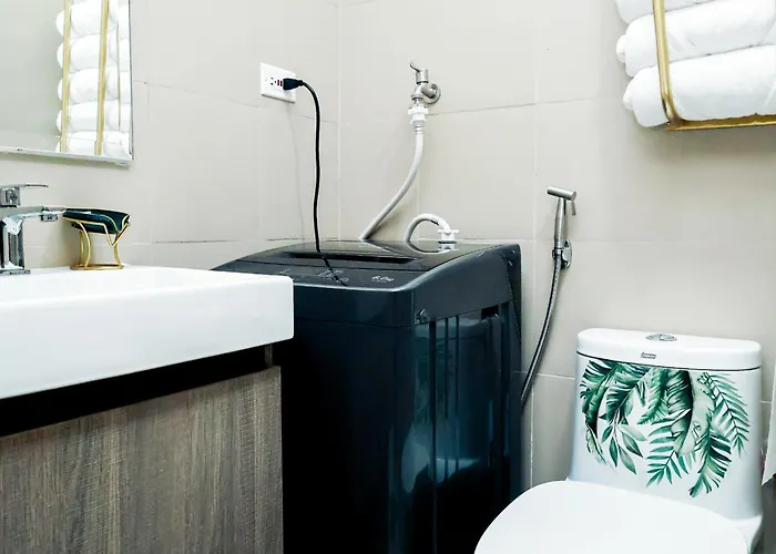 Sapphira Manor Luxurious By The Bay *