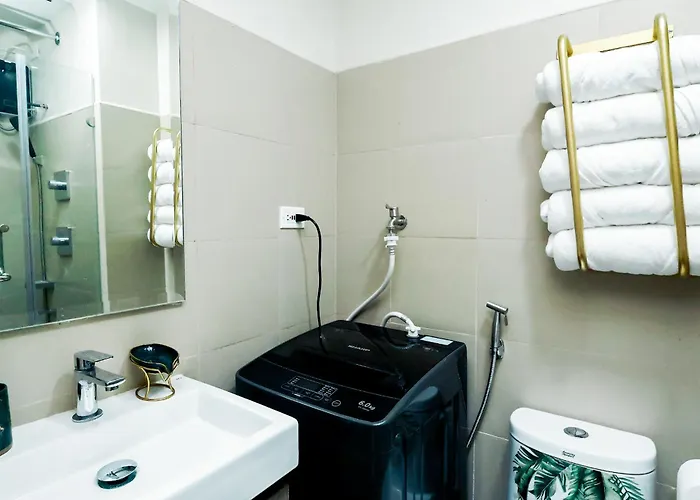 Sapphira Manor Luxurious By The Bay Apartment Manila