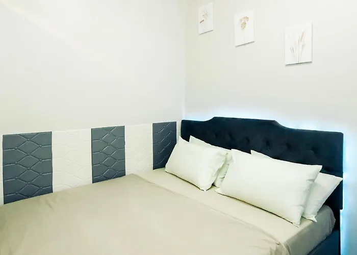 Apartment Sapphira Manor Luxurious By The Bay